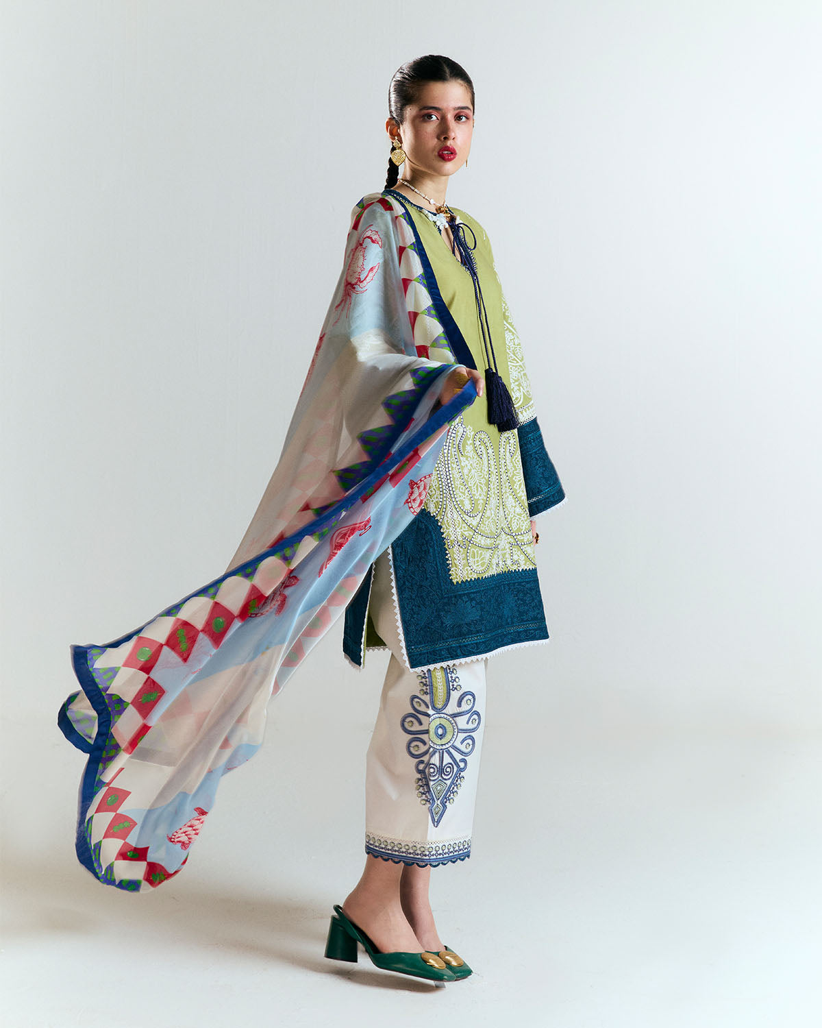 Jugnu | SS 25 | Bia