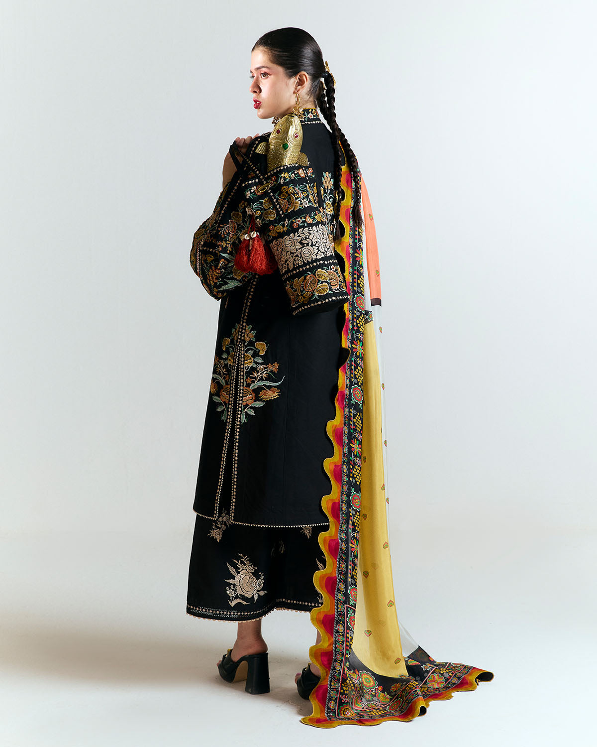 Jugnu | SS 25 | Gulbar