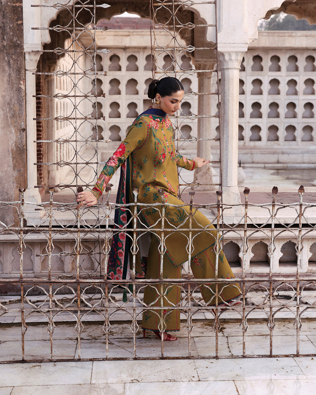 Jugnu | Khaddar 25 | Mitra
