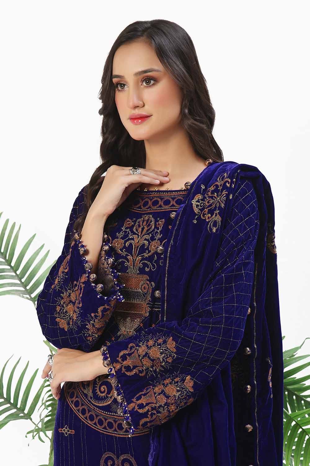 Gul Ahmed | Winter Collection 24 | Velvet Dupatta WV-42001