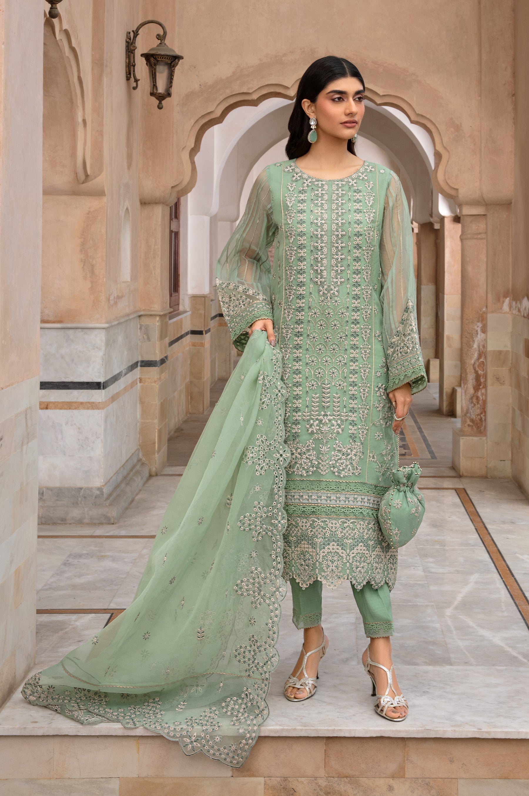 Zeen | Azalea Collection | Verana