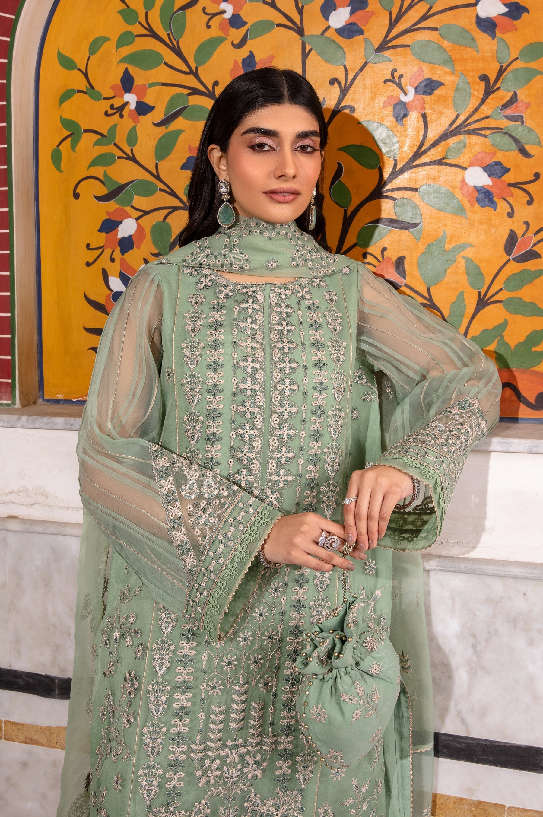 Zeen | Azalea Collection | Verana