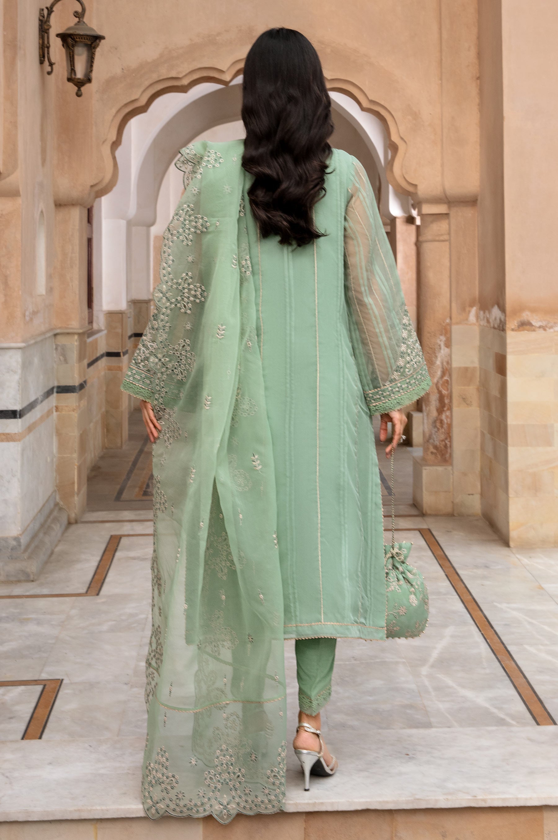 Zeen | Azalea Collection | Verana