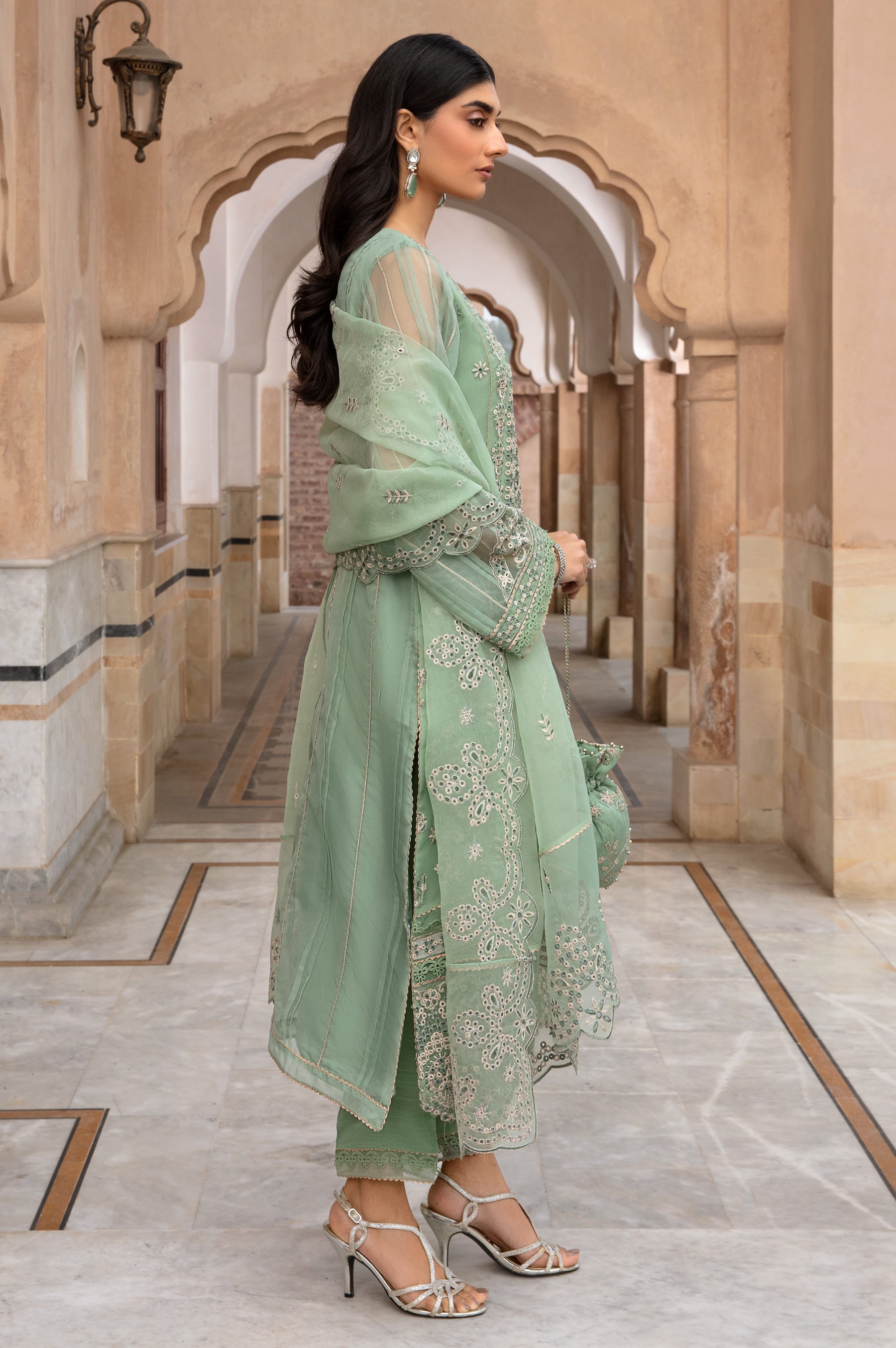 Zeen | Azalea Collection | Verana