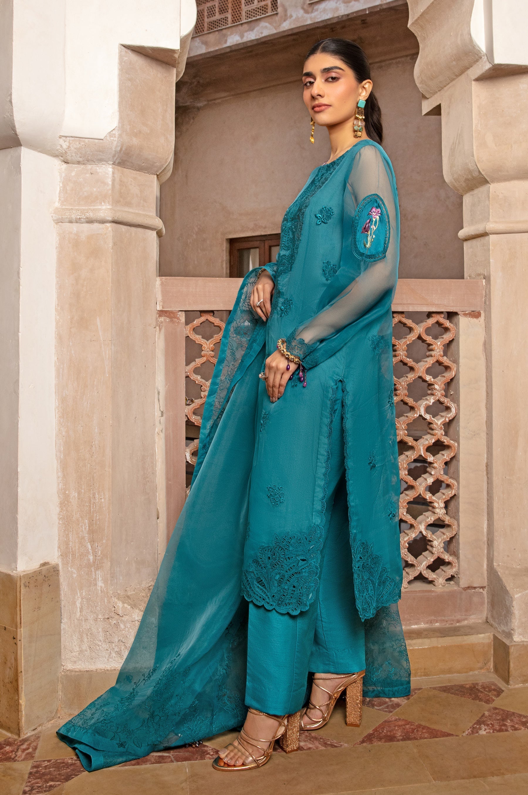 Zeen | Azalea Collection | Lyana